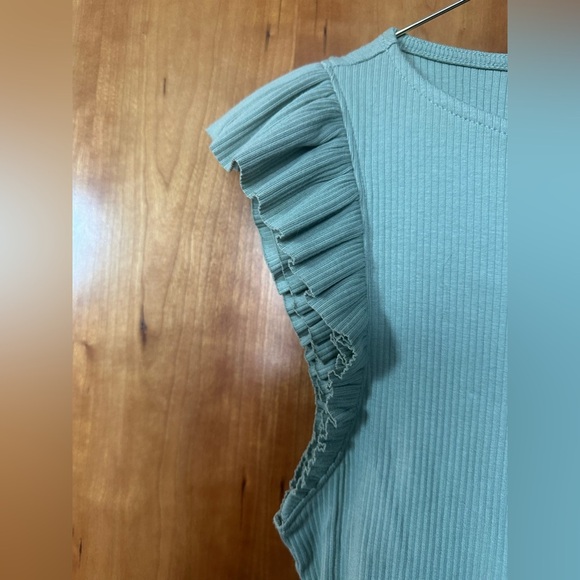 J. Crew BNWT Light Green Ruffle Sleeve Top Size Small - Picture 3 of 6